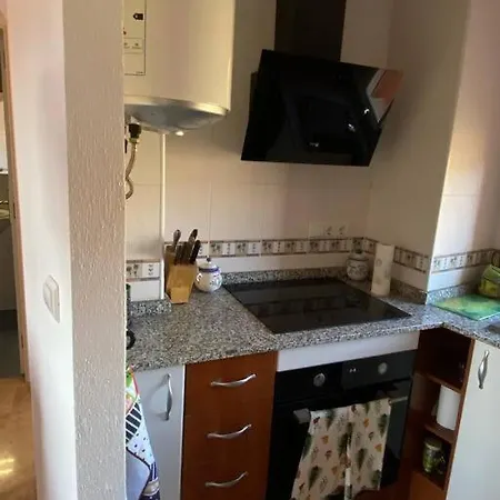 Calido Junto Al Mar Апартаменты *